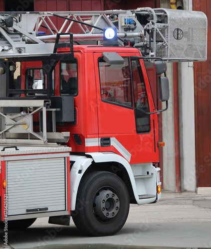 ladder truck fire department without people