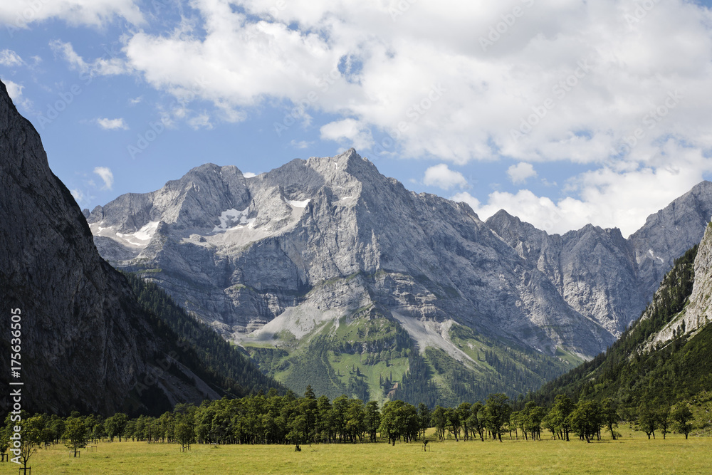 Ahornboden, Engtal, Spitzkarspitze, Karwendel mountains, Tyrol, Austria, Europe