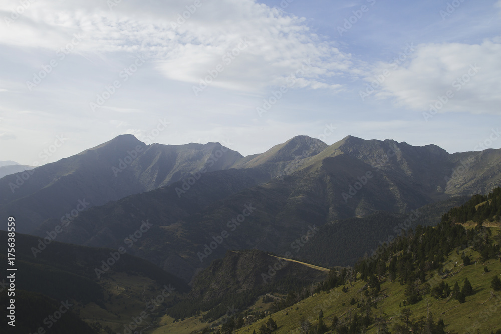 mountains in the pyrenees