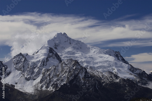 Huayna Potosi, (6088m) Boliva © imageBROKER