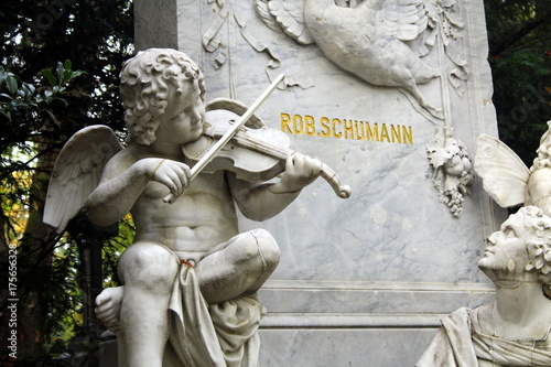 Grabmal für Robert Schumann auf dem Alten Friedhof in Bonn