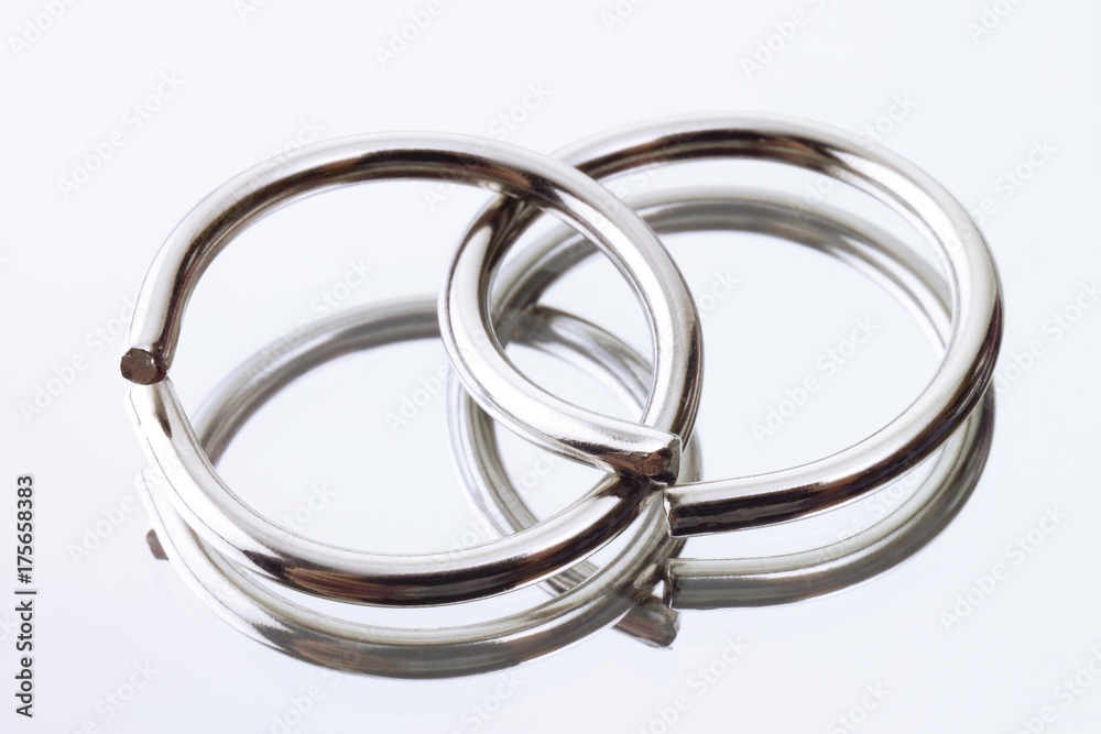 Entwined rings Entwined rings