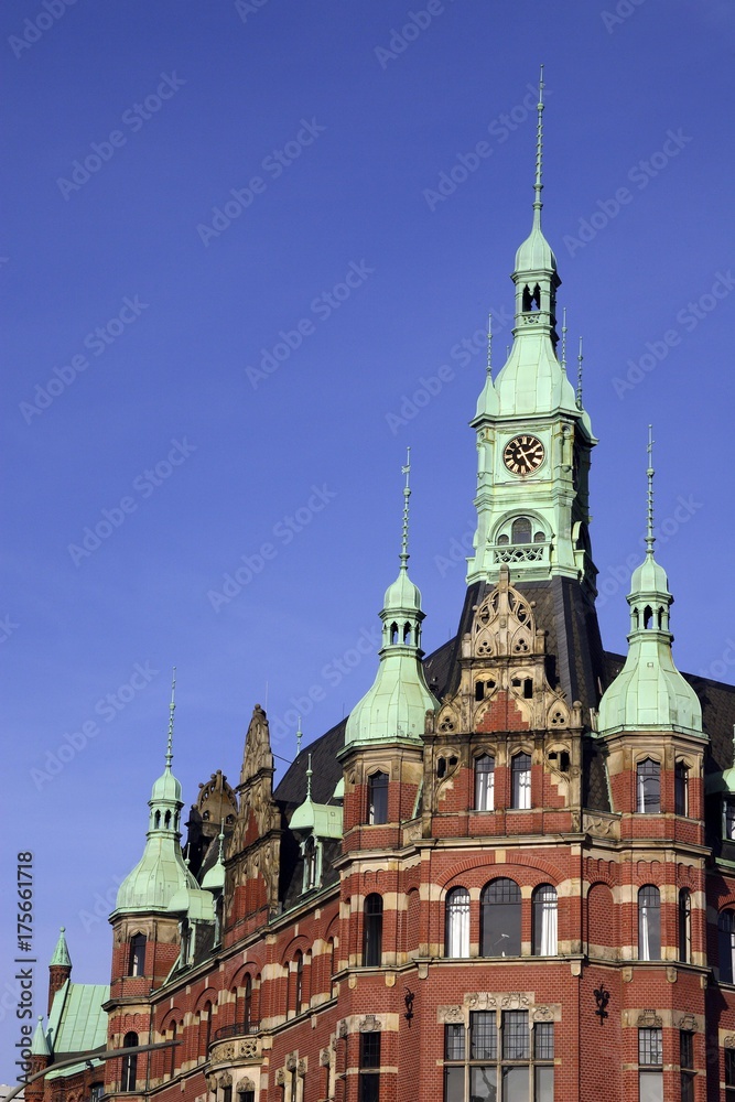 Obraz premium Speicherstadt Hamburg - historic office building of the Hamburger Hafen- und Lagerhaus AG - HHLA- harbour of Hamburg - Hamburg, Germany, Europe