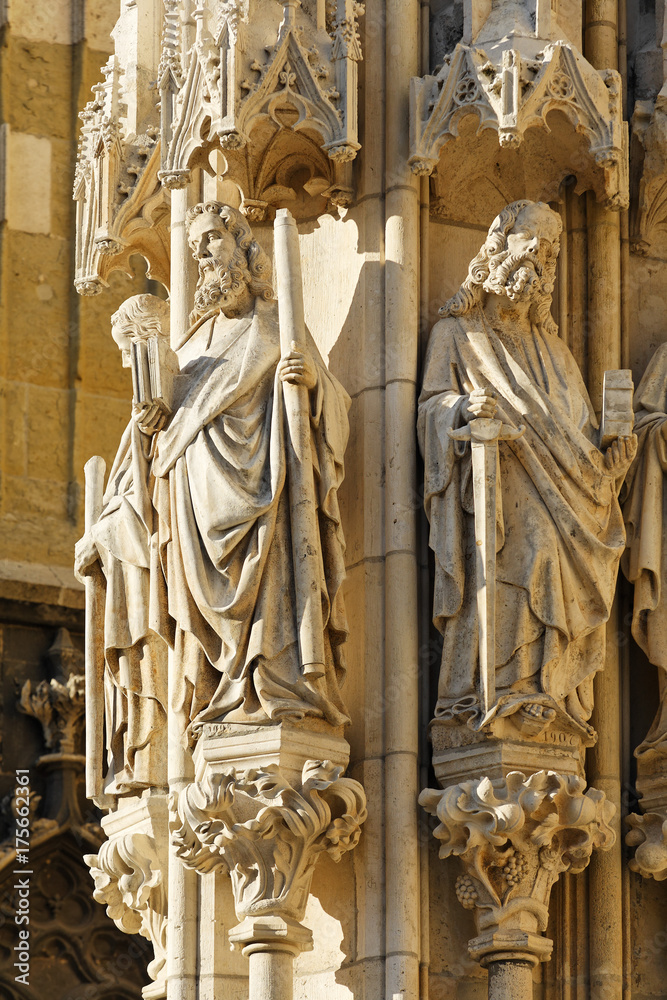 Statues of the Apostles at main entrance of St. Peter cathedral, Regensburg, Upper Palatinate, Bavaria, Germany, Europe Statues of the Apostles at main entrance of St. Peter cathedral, Regensburg, Upper Palatinate, Bavaria, Germany, Europe