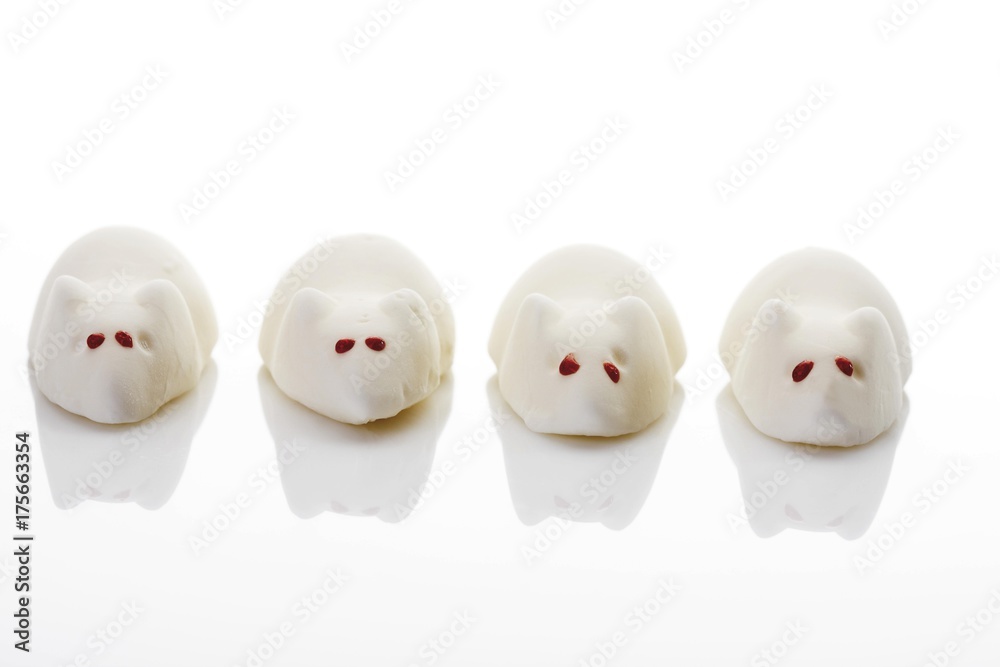 White mice marshmallows White mice marshmallows