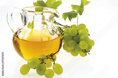 Photography Grapes and grape juice, white