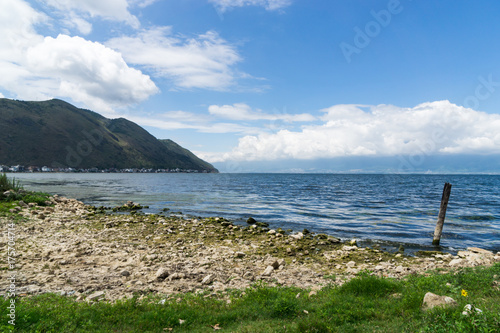 dali erhai lake photo