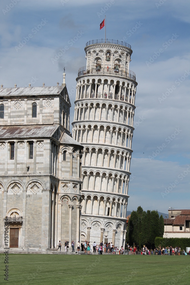 leaning tower