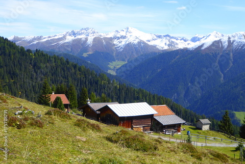 Blick von der Schmittener Alp auf Davoser Berge