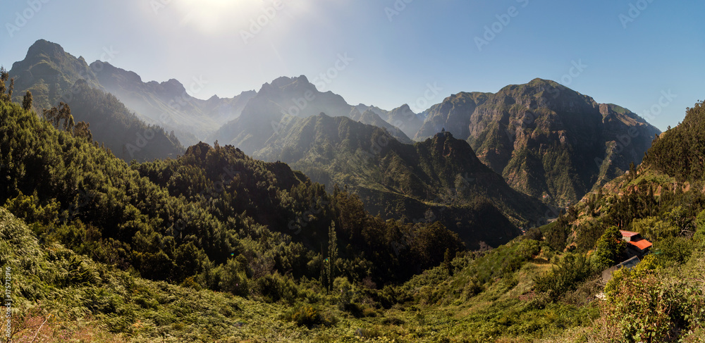 Fototapeta premium Coastal mountain landscape