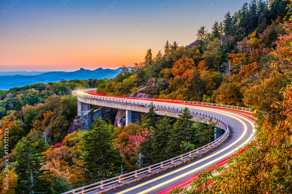 Linn Cove Viaduct Linn Cove Viaduct