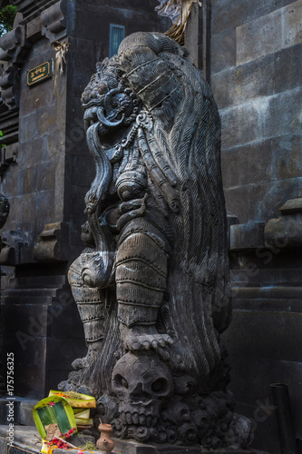 Statues at the entrance of a hinduist temple in Bali, Indonesia. © elroce