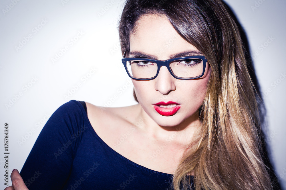 Fototapeta premium sexy angry woman with glasses 