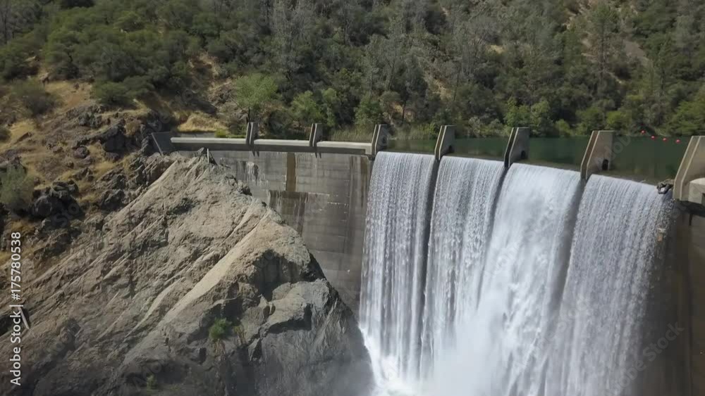 DRONE OF LAKE CLEMENTINE - Slow approaching drone on dam DRONE OF LAKE CLEMENTINE - Slow approaching drone on dam