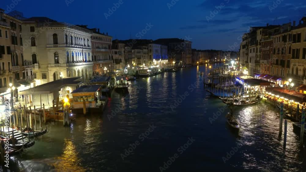 View of the Grand Canal from Rialto Bridge in Venice at night, timelapse 4k
View of the Grand Canal from Rialto Bridge in Venice at night, timelapse 4k