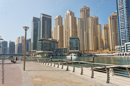  Modern buildings in Dubai Marina © arbalest