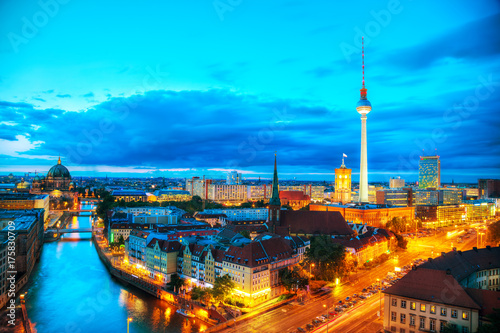 Fototapeta Naklejka Na Ścianę i Meble -  Aerial overview of Berlin