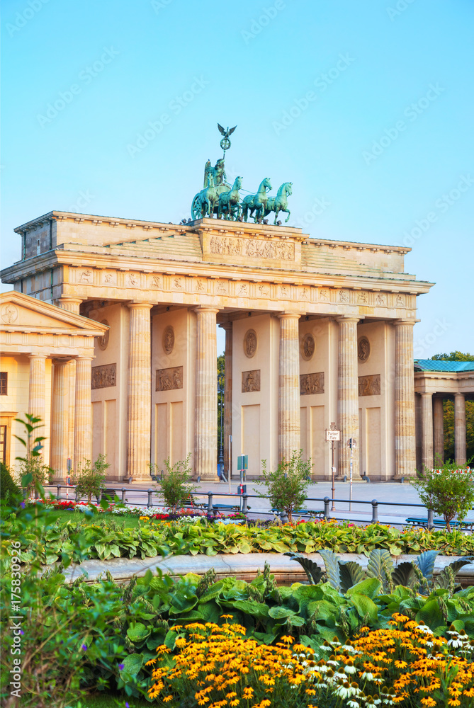 Naklejka premium Brama Brandenburska w Berlinie, Niemcy