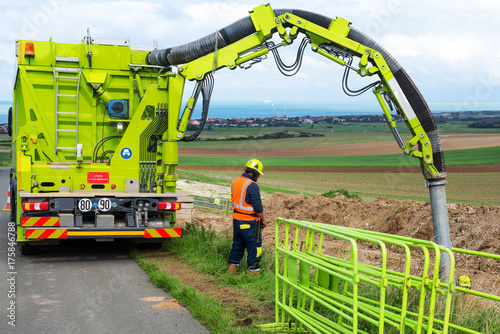 Fotografi camion aspirateur en action