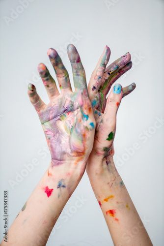 hands of painter