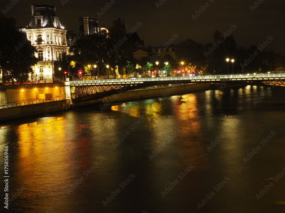 Noche en París