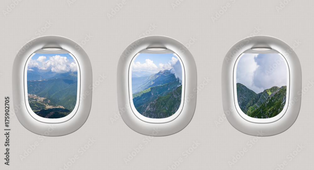 Naklejka premium Widok na góry w Rosji z okien samolotu
