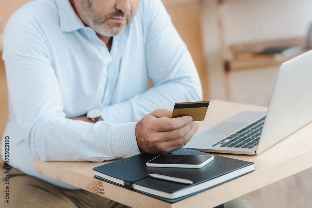 businessman making e-shopping businessman making e-shopping