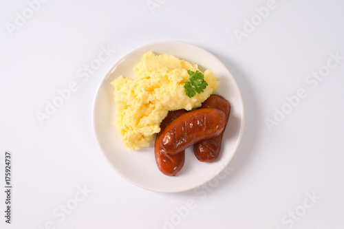 short thick sausages with mashed potatoes
