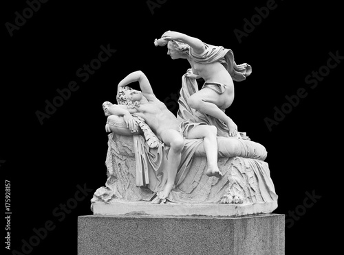 Obraz na plátně Cupid and Psyche - sculptural group on a black background