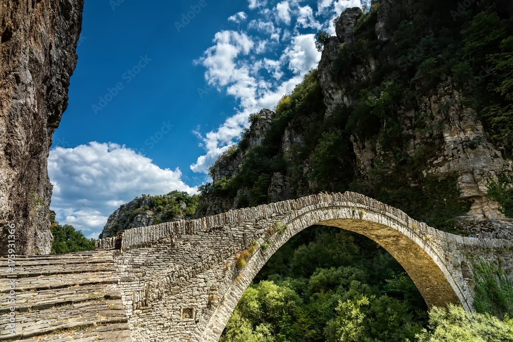 old Kokkori - Noutsou arched stone bridge on Vikos canyon, Zagorochoria, Greece.
