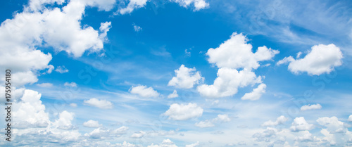 Fototapeta Naklejka Na Ścianę i Meble -  Blue sky with white clouds in summer
