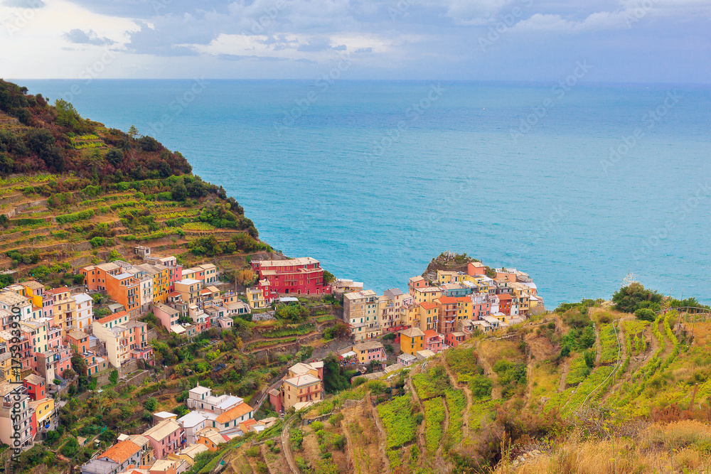 Manarola view from above, panoramic view of the country overlooking the sea.