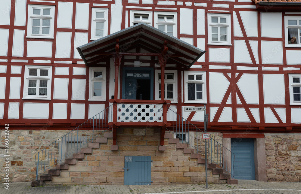 Obraz premium Treppe an einem Haus in Melsungen