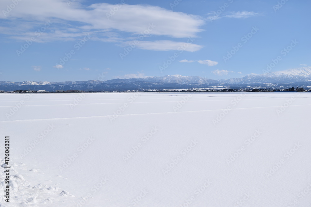 Obraz premium 北国の雪景色