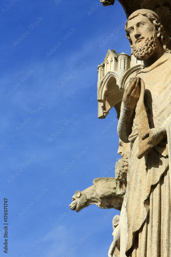 Prophète Aggée. Cathédrale Notre-Dame d'Amiens. Notre-Dame d'Amiens cathedral. Prophet Haggai. Amiens Cathedral. Haggai prophet. Cathédrale Notre-Dame d'Amiens. Notre-Dame d'Amiens cathedral.