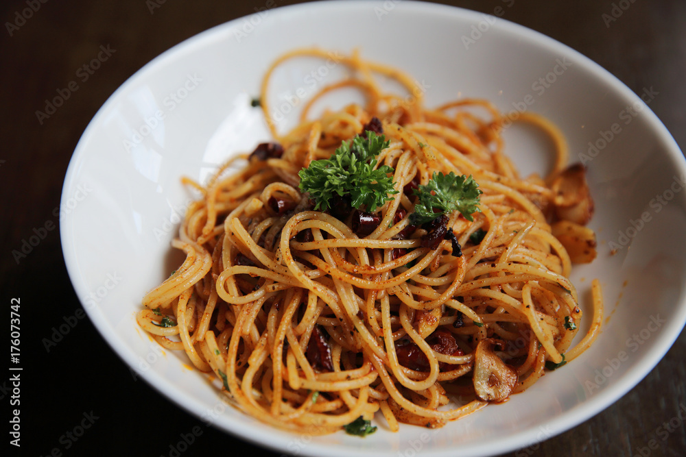 Spaghetti with chilli and garlic , spaghetti peperoncino , Italian food