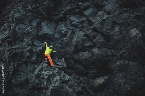 Tableau sur toile male rock climber