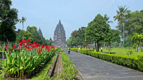 Foto Prambanan or Candi Rara Jonggrang is a Hindu temple compound in Java, Indonesia,