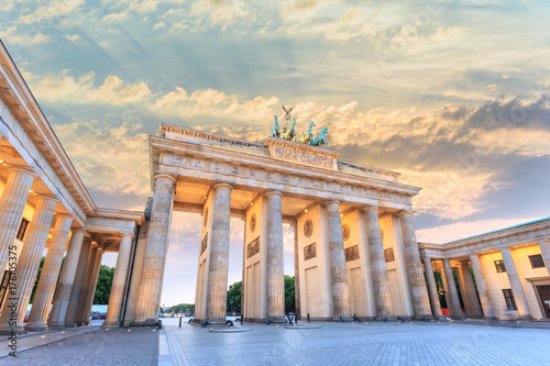 Berlin sunset city skyline at Brandenburg Gate (Brandenburger Tor), Berlin, Germany