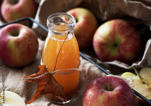 Obraz na plátne Homemade fresh apple cider in a jar.