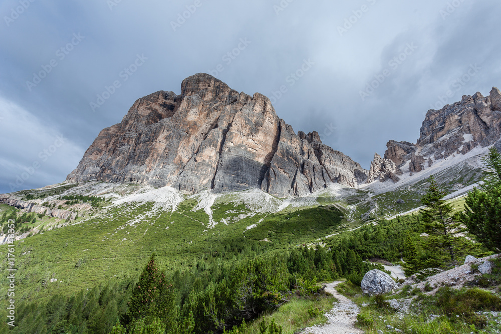 Obraz premium Southern wall of Tofana di Rozes , Cortina d'Ampezzo, Dolomites, Veneto, Italy