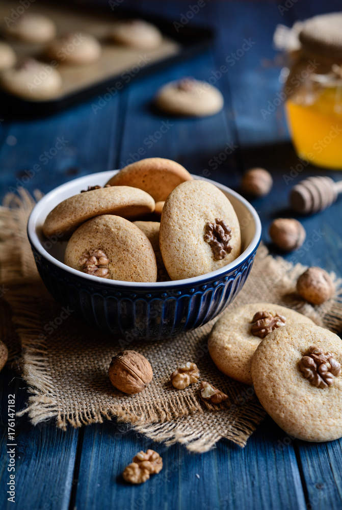 Medenki - Bulgarian honey and walnut biscuits