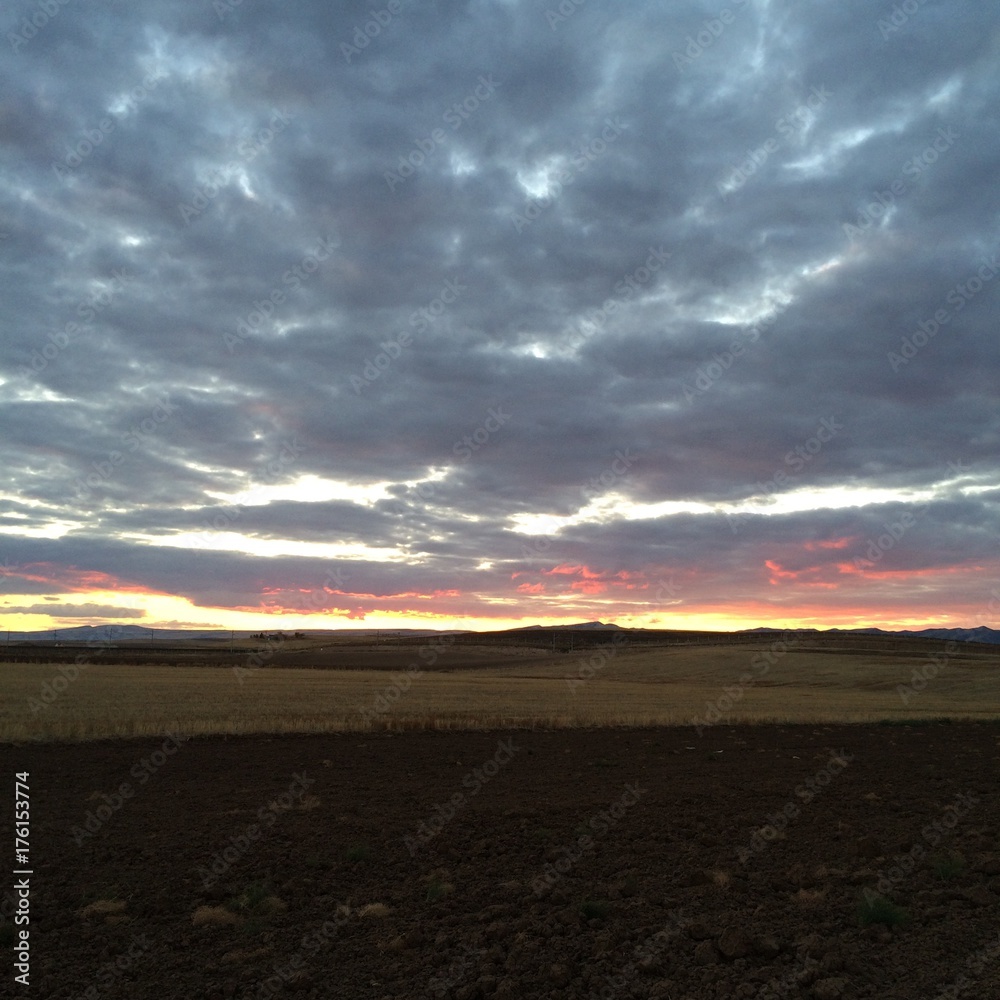 Obraz premium cloudy sky and sunset