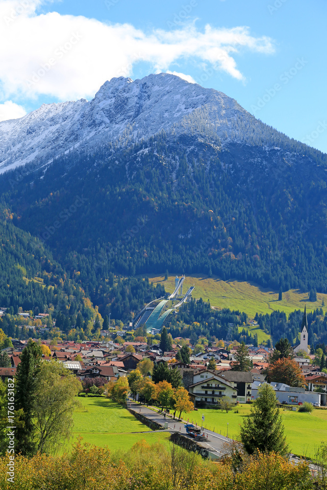 Oberstdorf - Allgäu - Herbst - Hochformat - Berge