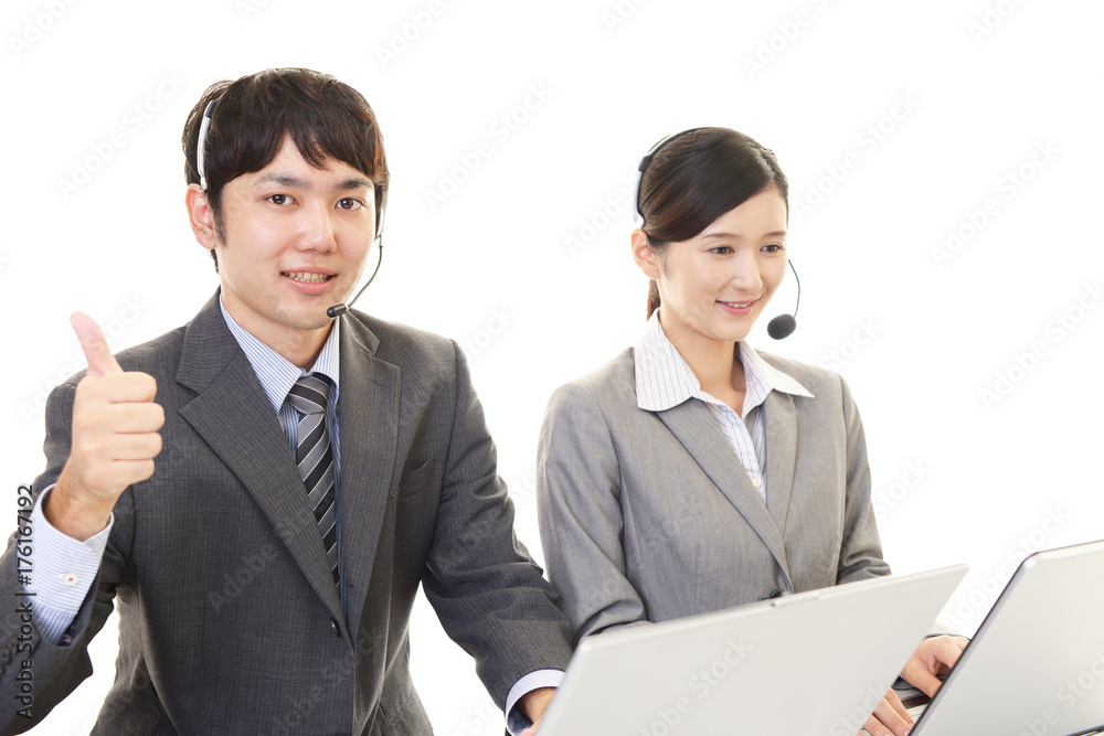 笑顔のオペレーター