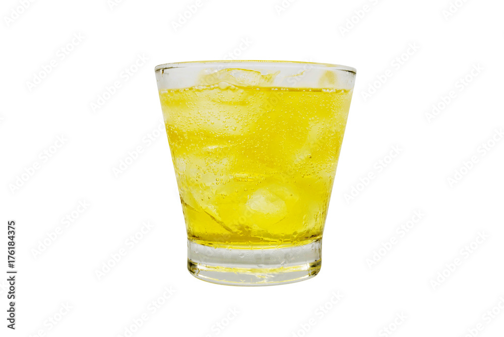 Mug fresh beer isolated on white background_walk path Mug fresh beer isolated on white background_walk path