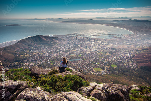 Fototapeta Naklejka Na Ścianę i Meble -  A view of Capetown from Tabletop Mountain
