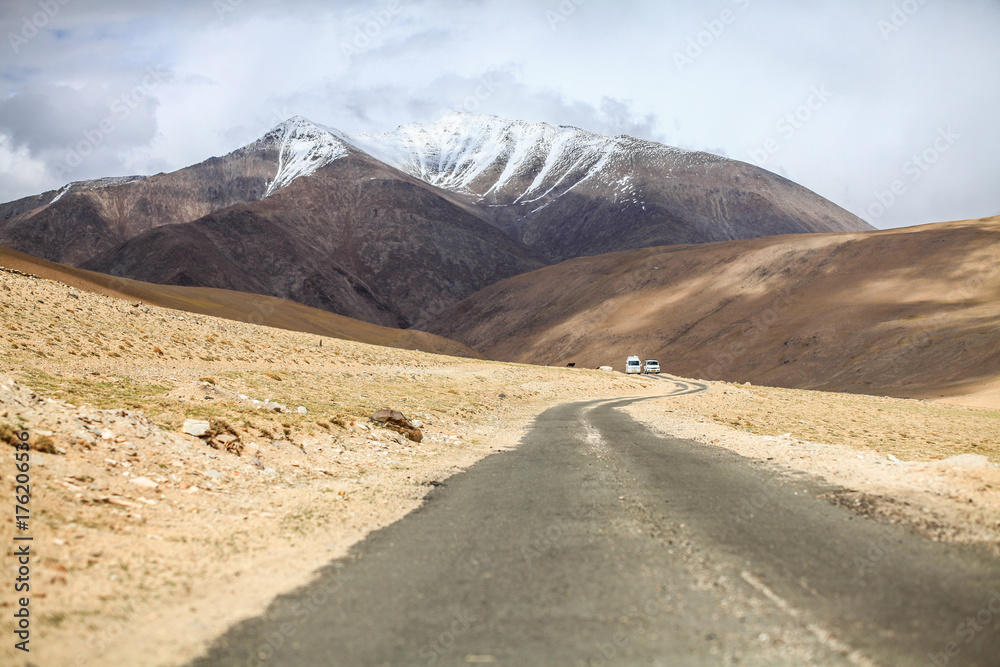 On the way from Leh to Manali, India