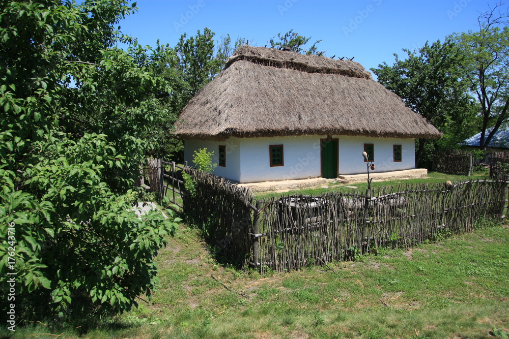 Fototapeta premium national architecture Ukraine. home story