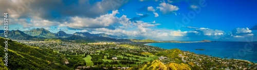 Fotografie, Obraz Panorama View of the Green Mountains and Hawaiian Coast From Lanikai Pillbox Tra